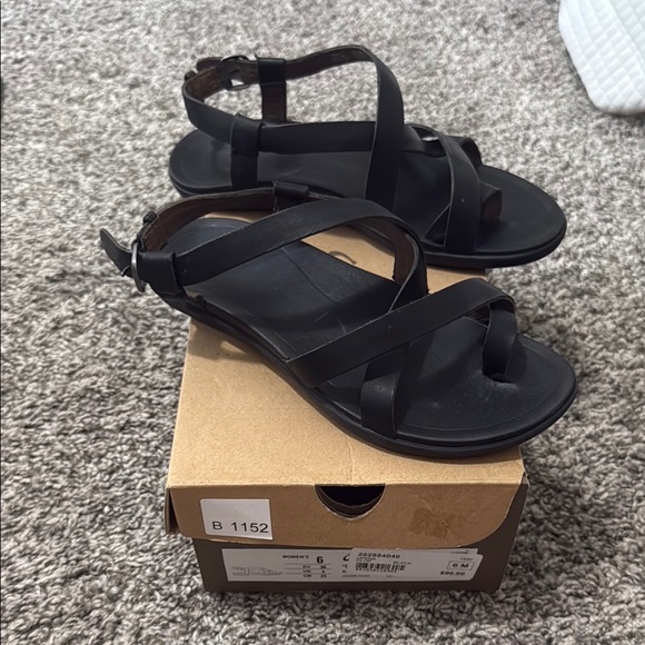 Women's Olukai Leather sandals - Picture 2 of 7